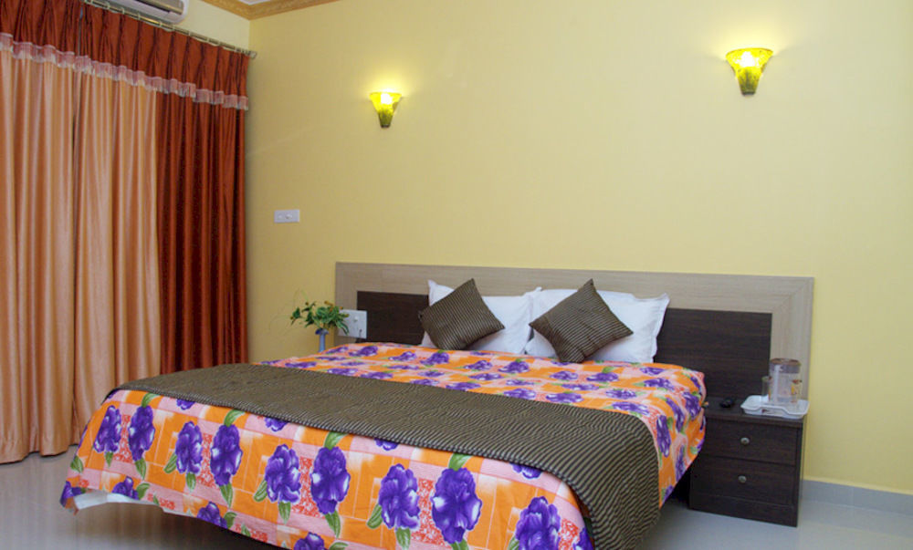Rbr Suites Calangute Exterior photo