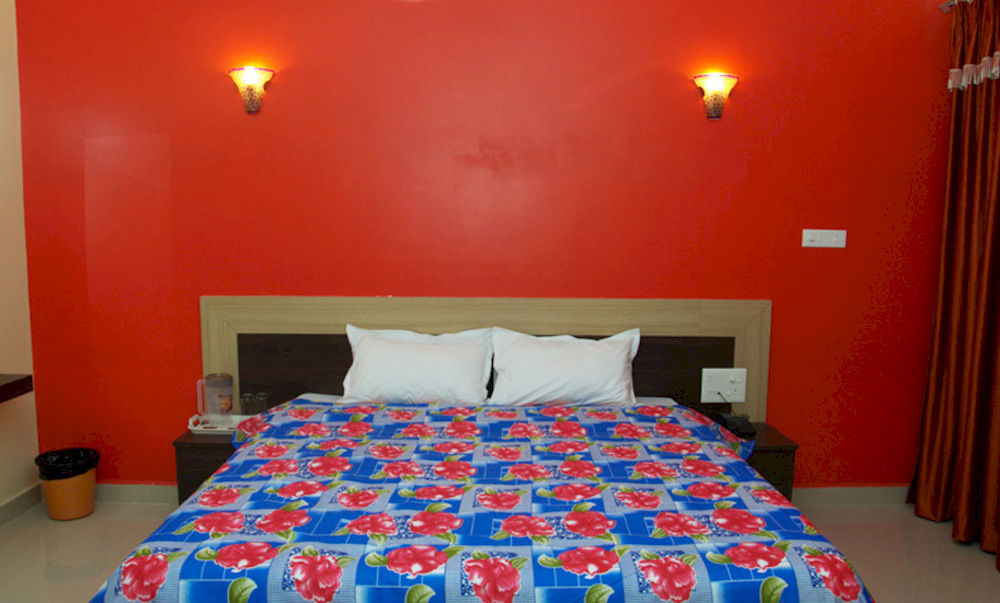 Rbr Suites Calangute Exterior photo