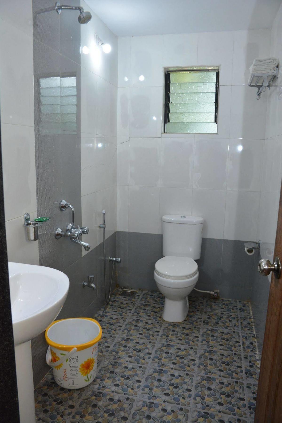 Rbr Suites Calangute Exterior photo
